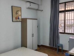 出租屋的居住条件如何——家具齐全，环境舒适，空间宽敞