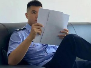 充满男性魅力的 Gay 痞帅警察，与你一同体验激情四射的gvFUCK